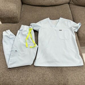 Figs “open skies” Light Blue Scrub Set with Neon Yellow Drawstring
